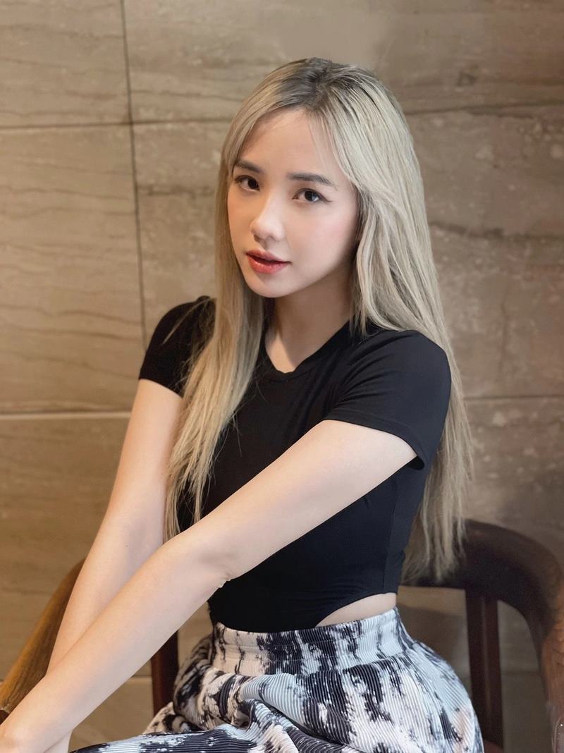 Hot girl Phương Linh